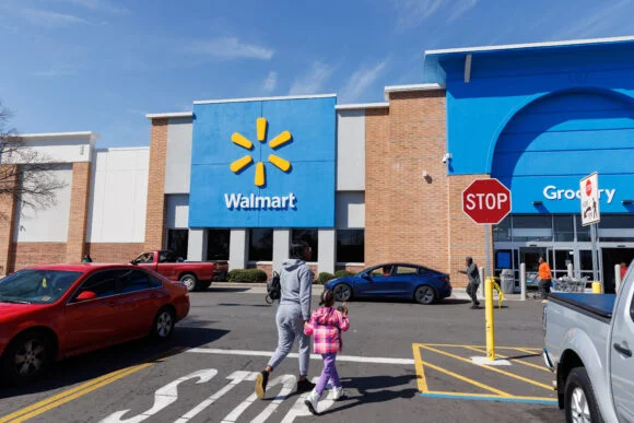 Walmart Withdraws Four Salad Products Amid Expanding Cyclospora Recall